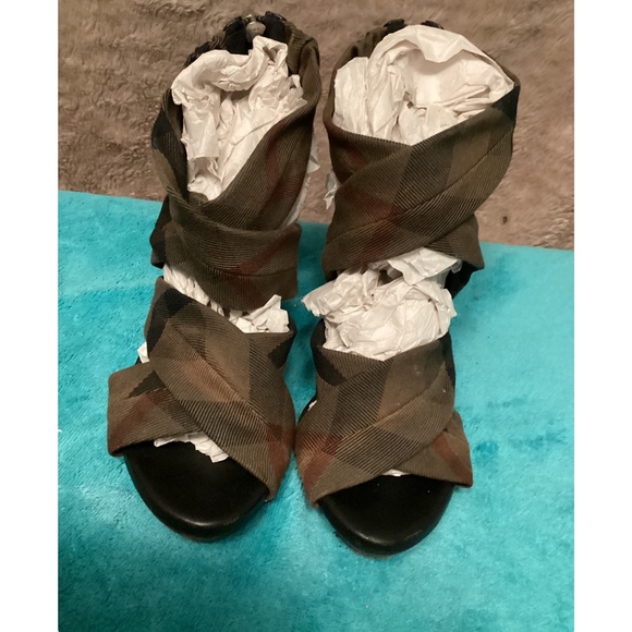 BURBERRY PRORSUM STILETTO SZ 37 1/2 - Picture 3 of 13